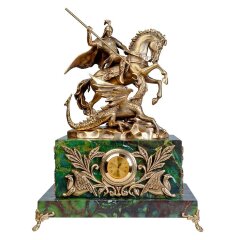 Сувенирная композиция «Георгий Победоносец» из бронзы на камне (змеевик)