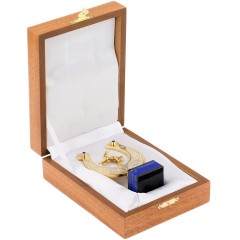 Настольный сувенир «Подкова с лошадкой на удачу» на камне лазурит в подарок для друзей