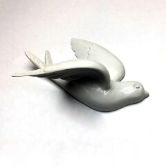 Белая фигурка для декора стен «Ласточка» (правая, 18 см)