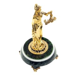 Кабинетная фигурка «Фемида» на камне змеевик в подарок адвокату