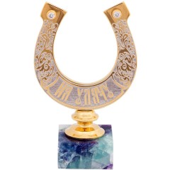 Сувенирная подкова на подставке из камня флюорит «На удачу»