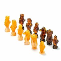 Шахматные фигуры «Имперские» из янтаря