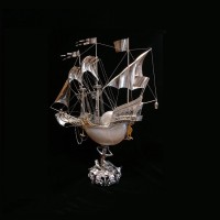 Серебряный корабль «Северный ветер» из морской раковины НАУТИЛУС