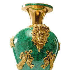 Настольная ваза из камня малахит «Лев» в подарок мужчине для интерьера