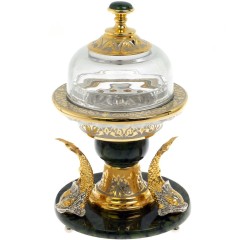 Набор для водки с икорницей «Три кита» на нефрите с тремя стопками