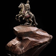 Сувенирная композиция «Медный всадник» в подарок для гостей Северной столицы