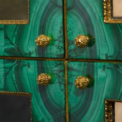 Книжный шкаф из малахита «MALACHITE» с художественным декором из бронзы