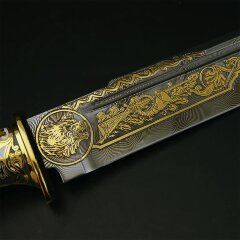 Подарочный нож «Медведь» из дамасской стали в подарок охотнику