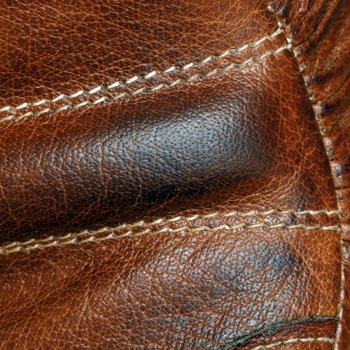 Интерьерный сувенир «Боксерские перчатки» из светлой кожи на подставке