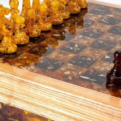 Шахматный ларец «Стандарт» из дерева и янтаря