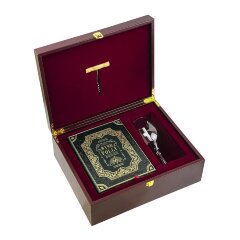 Подарочный набор книги «Вино. Путеводитель» с фужером для вина и штопором