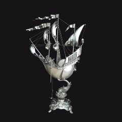 Серебряный корабль «Триумф» из морской раковины НАУТИЛУС