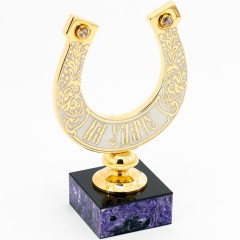 Настольный сувенир «Подкова на счастье» камень чароит в подарок дочери