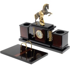 Настольный набор из яшмы «Конь с попоной» в подарок руководителю