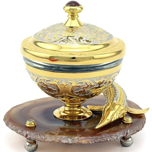 Икорница «Каспийская стерлядка» на подставке из камня агат с фигуркой царской рыбы