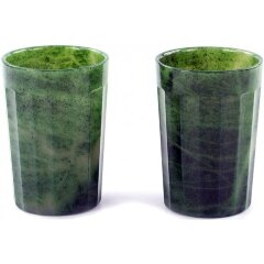 Гранёный стакан из зелёного нефрита в подарок дедушке