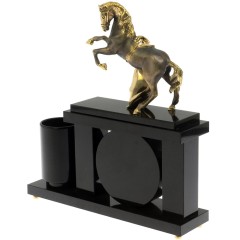 Каминные часы «Конь с попоной» из натурального камня малахит в подарок начальнику