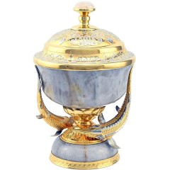 Икорница из горного хрусталя «Осетры» с фигурками царской рыбы в подарок на день рождения