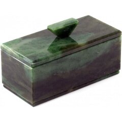 Шкатулка из зелёного нефрита