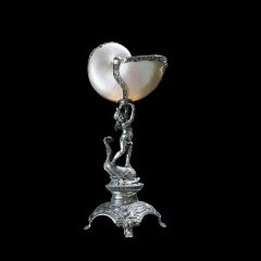 Серебряный кубок «Дельфин» из морской раковины NAUTILUS