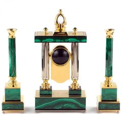 Каминные часы с подсвечниками «Уралочка» из малахита с позолоченным декором