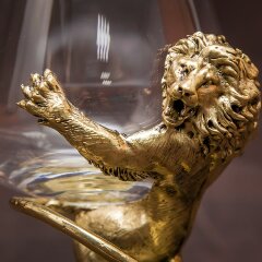 Подарочный бокал для коньяка «Лев» с объёмной фигуркой