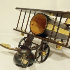 Подарочный набор на 23 февраля «Самолёт» с тремя позолоченными стопками