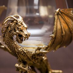 Подарочный бокал для коньяка «Дракон» с объёмной фигуркой