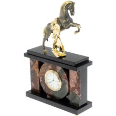 Настольные часы «Конь с попоной» из натурального камня яшма в подарок коллегам