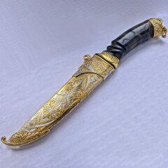Сувенирный нож «Скорпион» в позолоченных ножнах