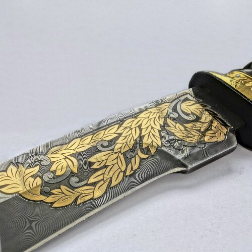 Сувенирный нож «Скорпион» в позолоченных ножнах