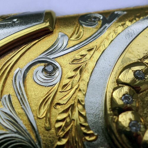 Сувенирный нож «Скорпион» в позолоченных ножнах