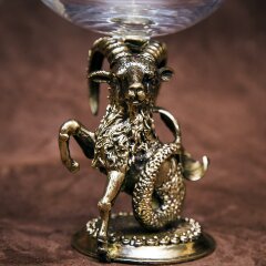 Подарочный бокал для коньяка «Козерог» с объёмной фигуркой