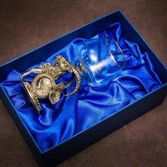 Подарочный бокал для коньяка «Козерог» с объёмной фигуркой