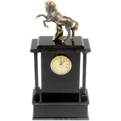 Настольные часы «Конь с попоной» из вулканического камня обсидиан в подарок коллегам