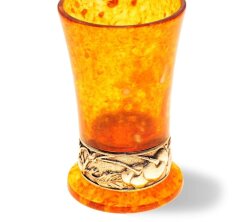 Стопка для водки из янтаря «Вишневый сад»