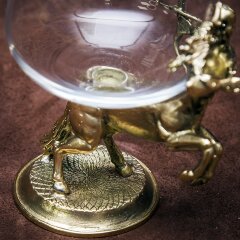 Подарочный бокал для коньяка «Стрелец» с объёмной фигуркой