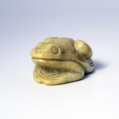 Сувенирная фигурка «Лягушка» из натурального камня офикальцит