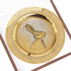 Декоративная тарелка «Заяц-русак» с позолотой в деревянном футляре