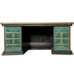 Письменный стол «Малахит» из натурального камня для кабинета