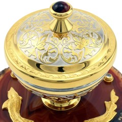 Позолоченная икорница на агате «Три Белуги» в подарок рыбаку