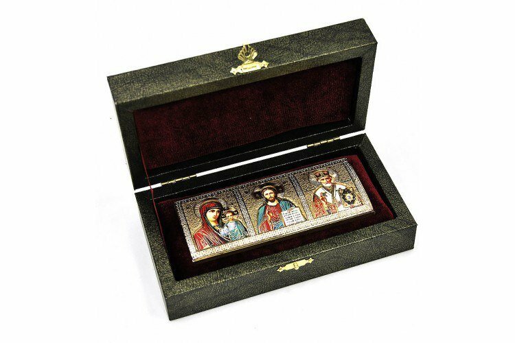 Автомобильная  икона Святых Заступников