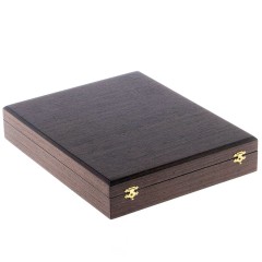 Набор из трех рюмок на подносе «Люкс» подчеркнёт стиль настоящего мужчины