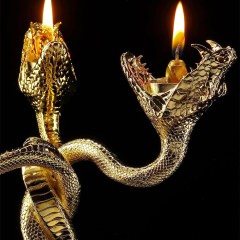 Интерьерный подсвечник «Три змеи» в подарок изысканному дому
