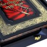 Подарочная книга «Холодное оружие»