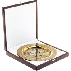 Декоративная тарелка «Олень» с позолотой в деревянном футляре