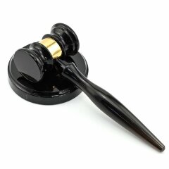 Сувенир настольный «Судейский молоток» из камня обсидиан в подарок судье
