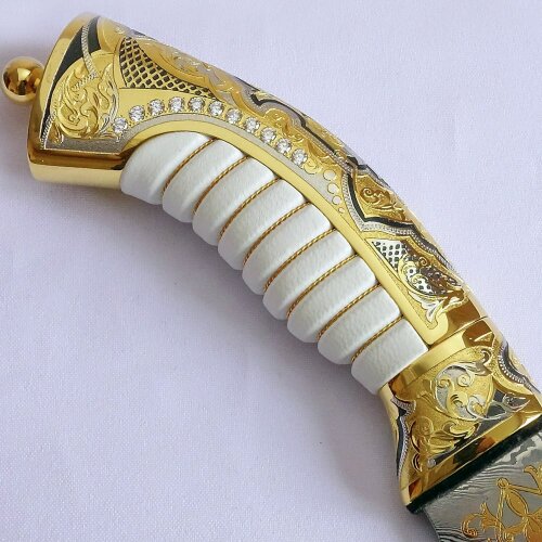 Коллекционный нож «Султан» с белой рукоятью в позолоченных ножнах