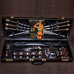 Подарочный набор для пикника «Мужской» в кожаном чемодане