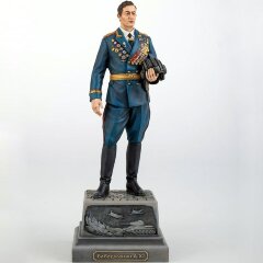 Сувенирная статуэтка «Маршал танковых войск Бабаджанян А.Х»